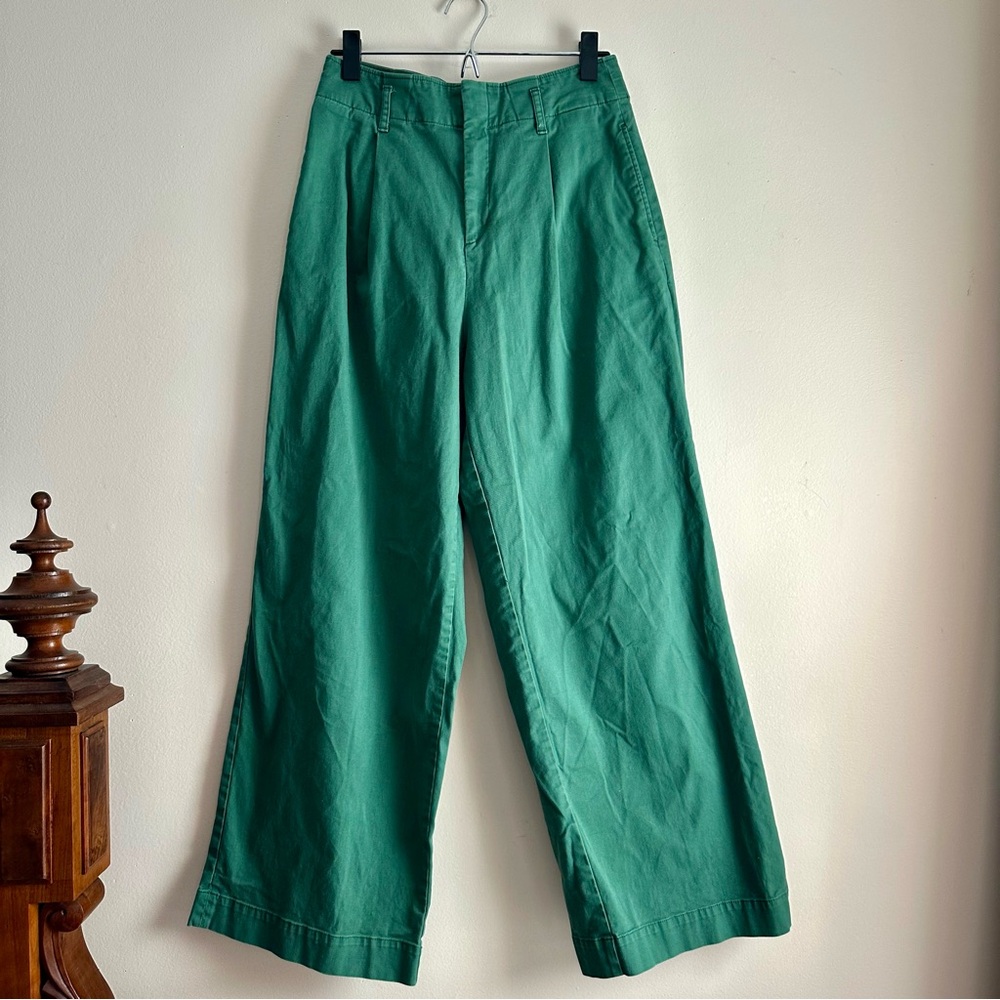 Wide Leg High-Rise Pants in Green